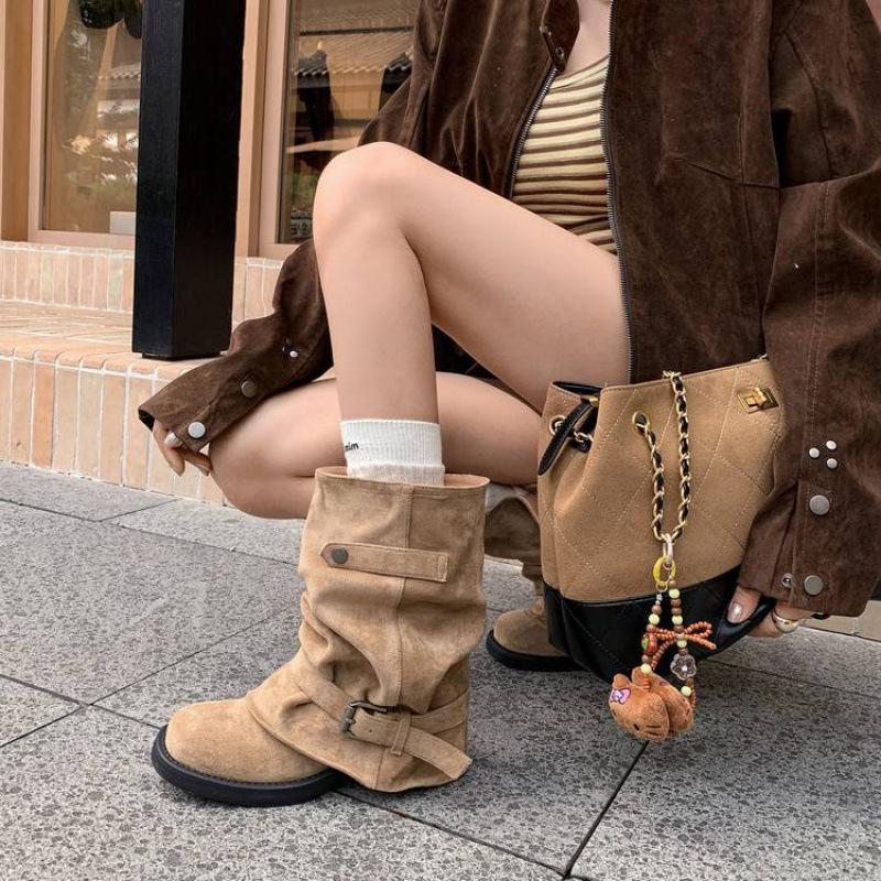 Autumn and Winter Women's Leather Boots Solid Color Medium Heel Round Head Versatile Large Size Women's Boots New Leather Big Tube Circumference High