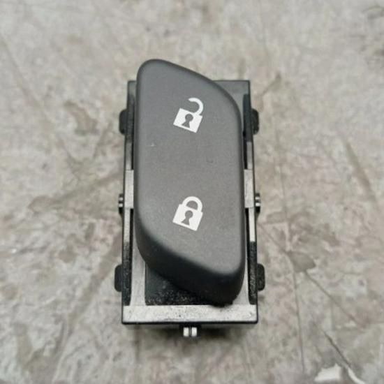 22899701/22899704 Door Lock Switch for 14-17 Regal Models