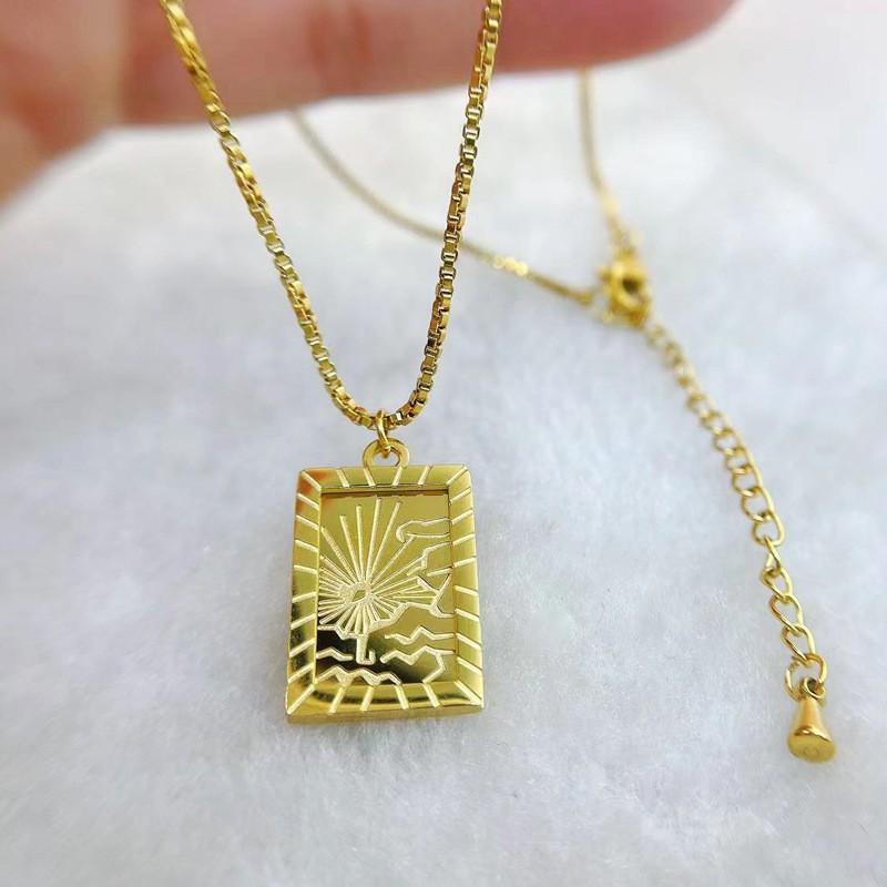 Sun Square Brand Necklace Three-dimensional Relief Female Ins Cold Style Clavicle Chain