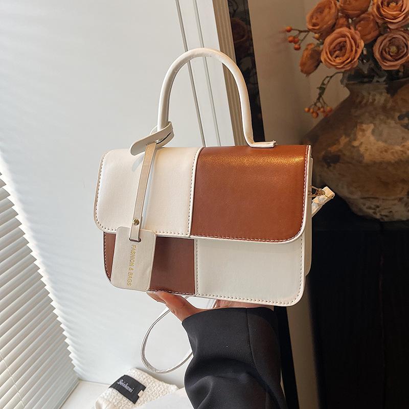 

Niche design bag women s 2025 new high-end fashion versatile shoulder messenger bag commuter small square bag тёмно-рыжий