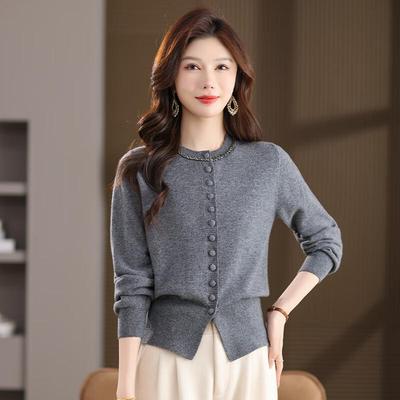 Üst Kıyafetler – Kadın hırkaları