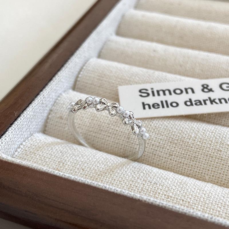 

Изысканное регулируемое кольцо-бабочка с жемчугом: Высококачественная модная одежда для женщин