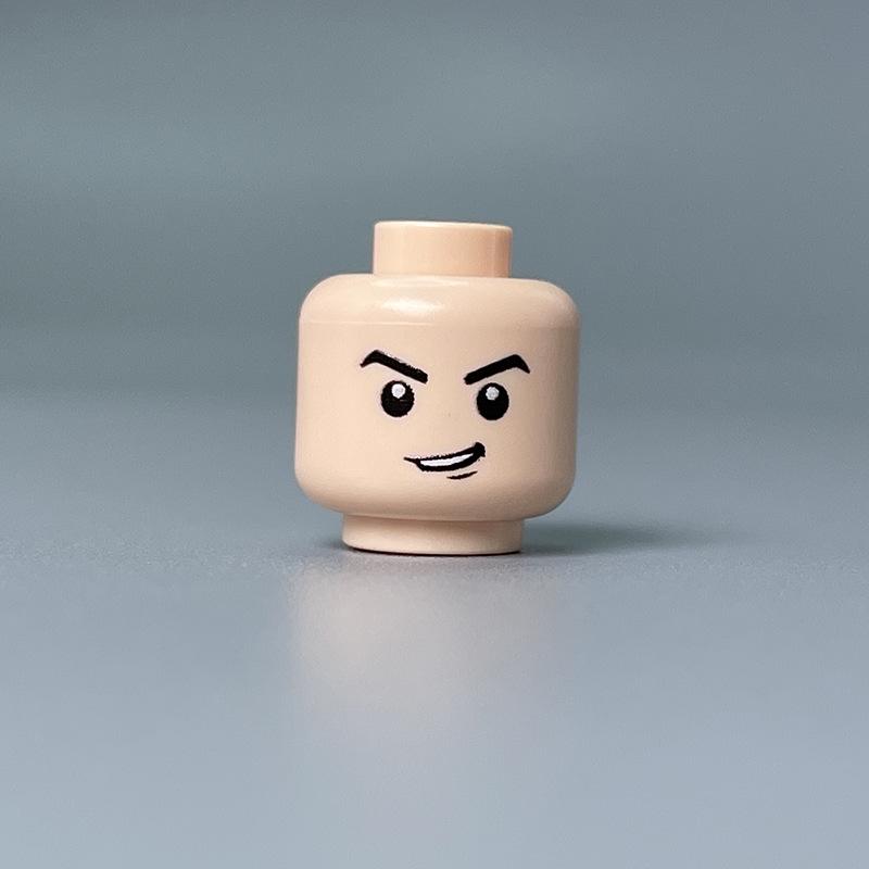 Building Block Minifigure Heads Set – Facial Expressions in Yellow