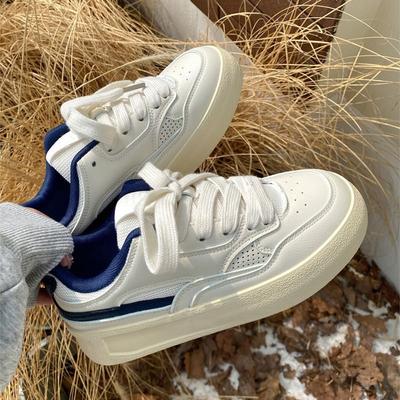 2024 New Spring Thick-soled Versatile Fashion Little White Shoes Women's Retro Leather Surface Heightening Single Shoes Sports and Leisure Board Shoes