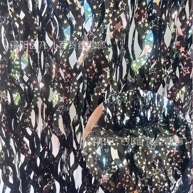 

Ceramic Curved Blade Tassel Curtain for Party Decoration