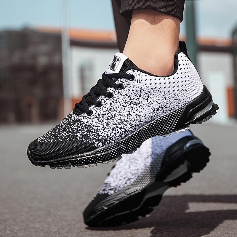 Lightweight Large Size Flying Line Running Shoes Fashion Mesh Flyknit Breathable Casual Outdoor Sneakers