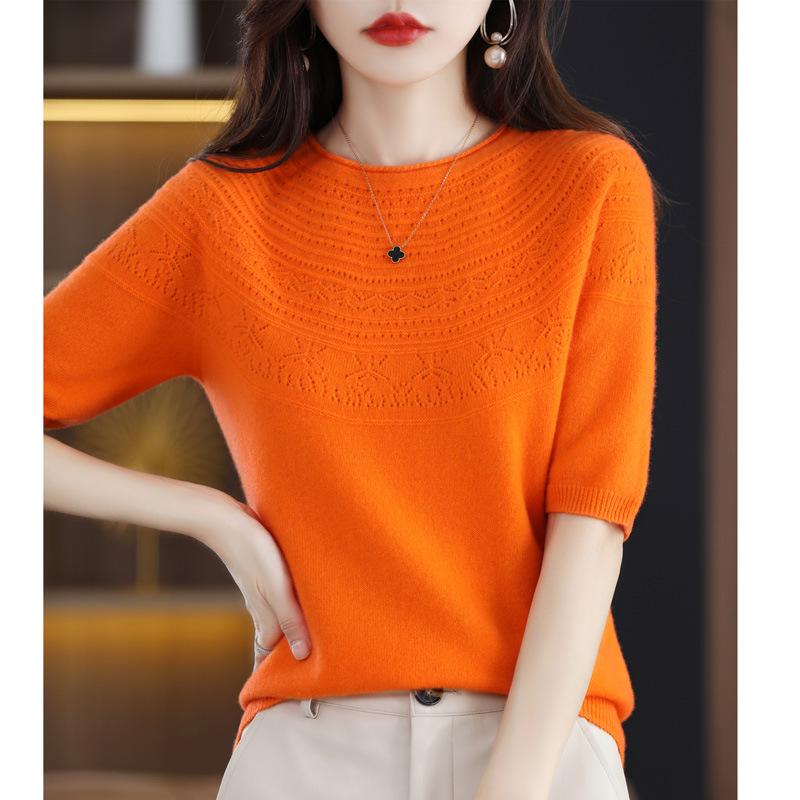 Women's Slim Fit Wool-Cashmere Sweater: Round Neck, Short Sleeve, Ideal for Autumn-Winter Layering
