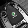 1Pcs Car Key Protection Shell Bag Car Key Case Cover Car Keychain For Skoda Octavia MK2 MK3 2 3 A7 Fabia Karoq Kodiaq Superb Rapid Kamiq
