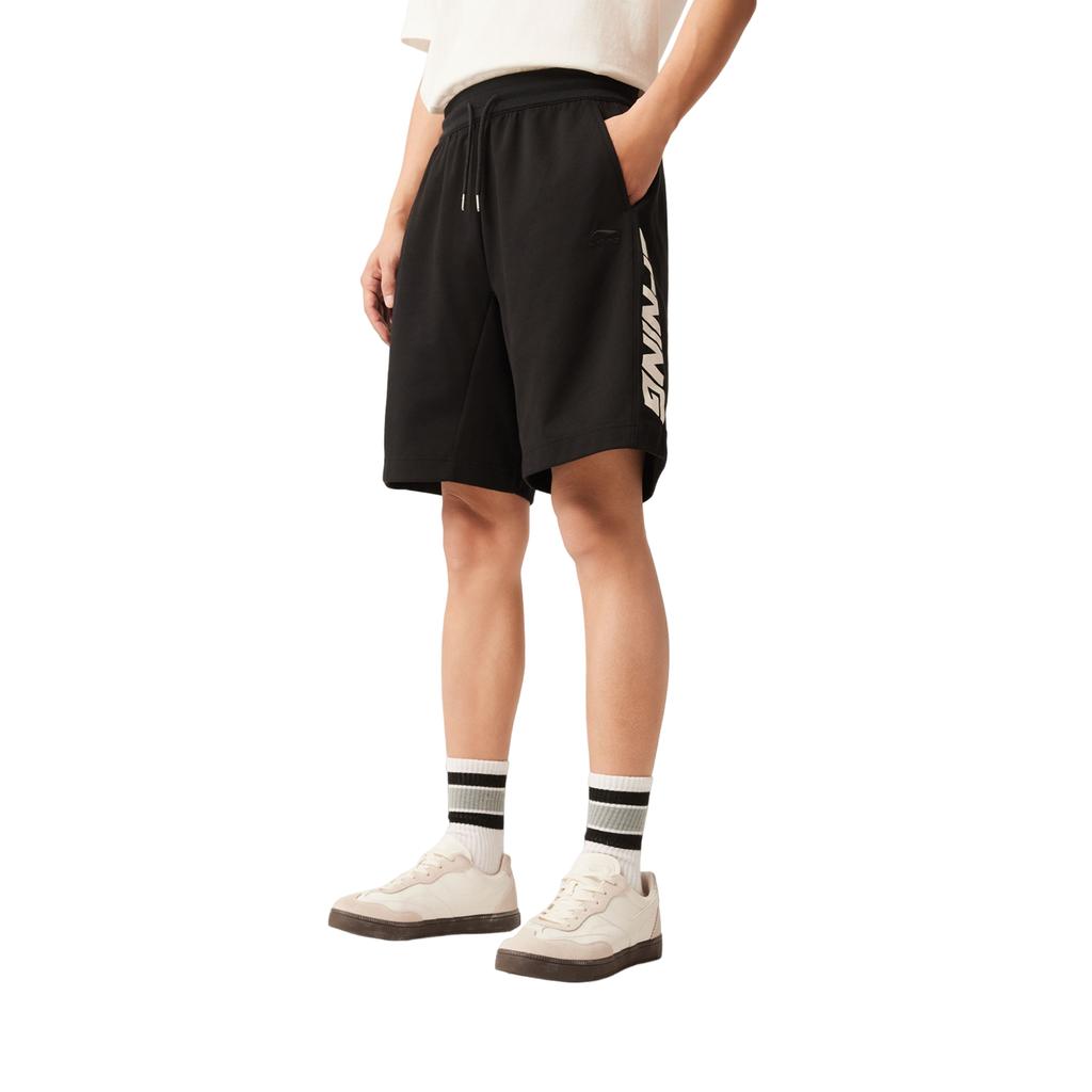 Li Ning Sports Lifestyle Serie Einfarbige Schlichte Vielseitige Bequeme Lässige Shorts Herrenshorts Schwarz AKSV211-2