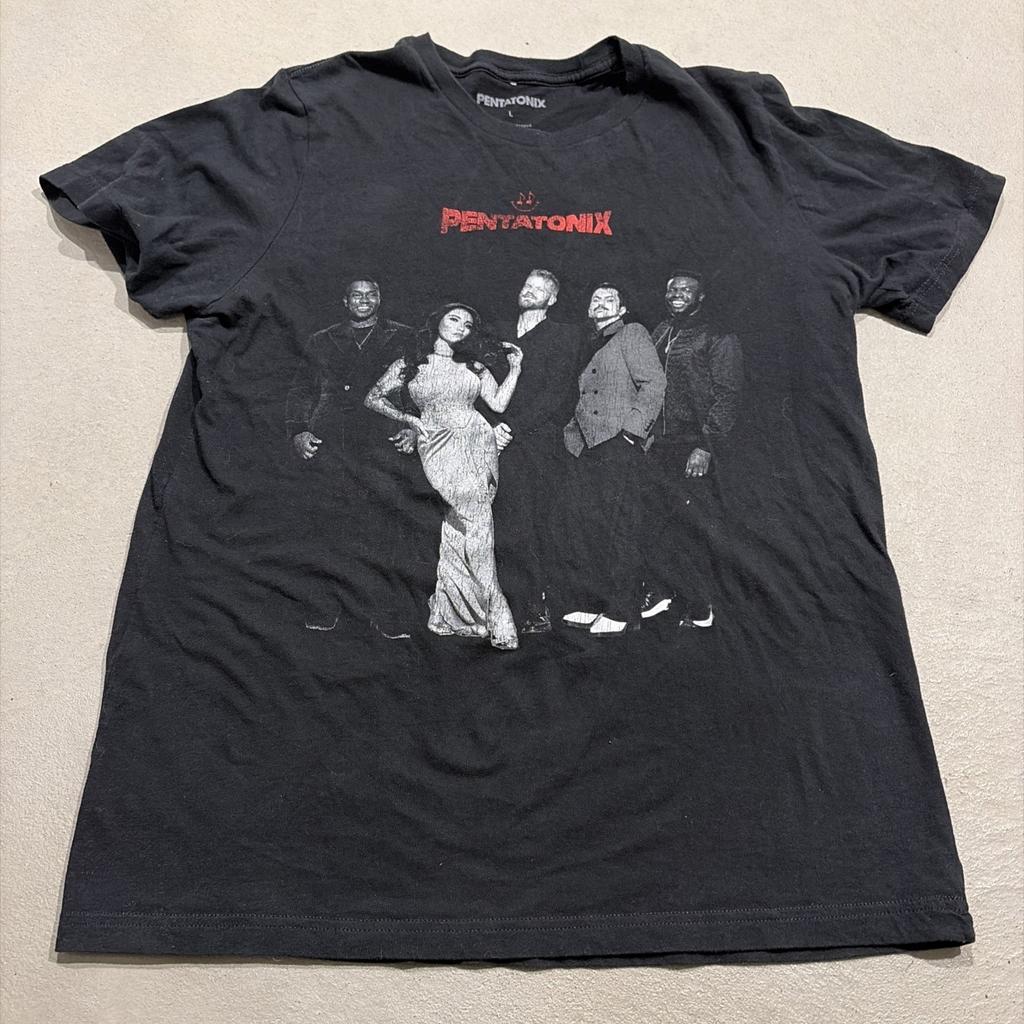 Pentatonix Group Photo Graphic Concert T-Shirt Sz L