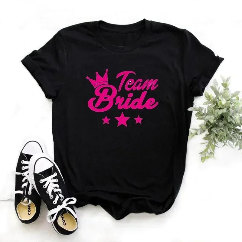 Bachelorette Party Tshirt Love Heart Team Bride Squad Tshirt Bridal Shower Top Bachelor Hen Party Wedding EngageUnisext