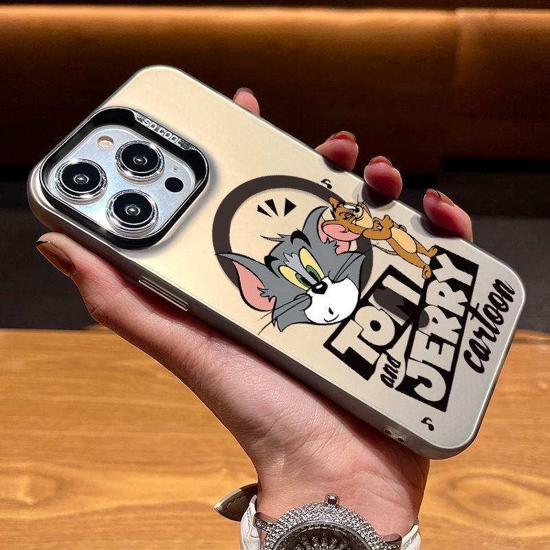 Applicable to Apple 17promax mobile phone case magnetic suction cat and mouse cartoon iPhone16 laser 15 matte hard case
