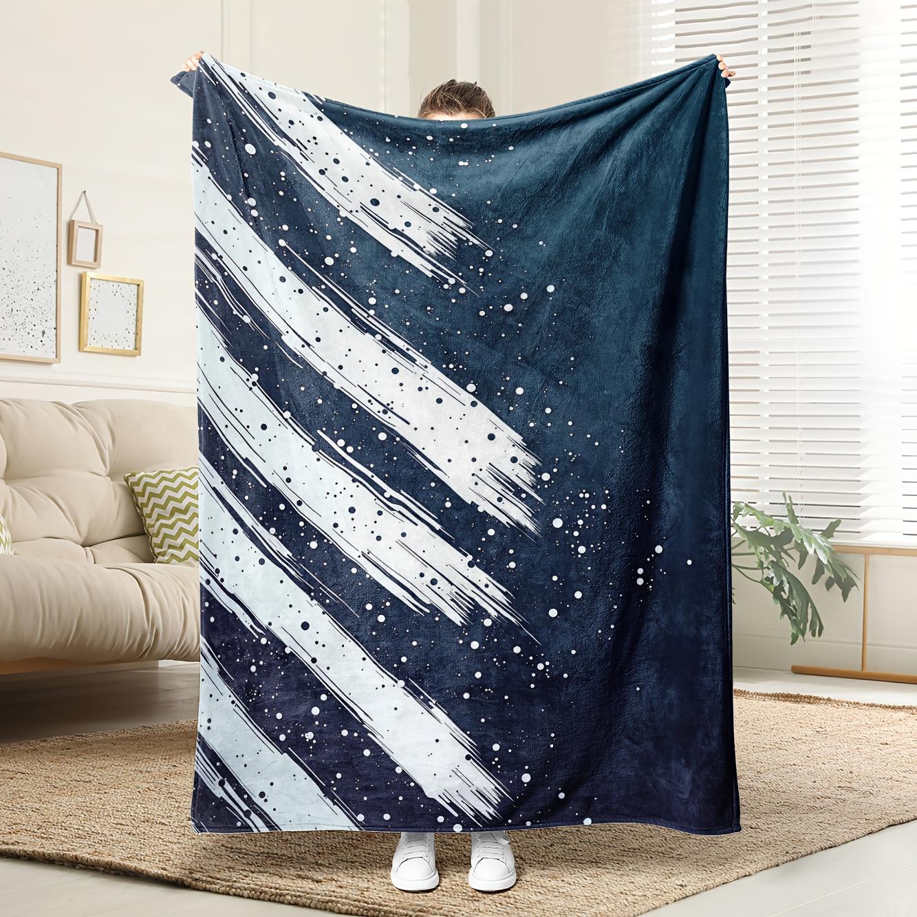 

1pc Cozy Starry Sky Themed Flannel Blanket - Soft, Breathable Polyester, High-Definition Digital Print, All-Season Comfort 130x150cm51x59in