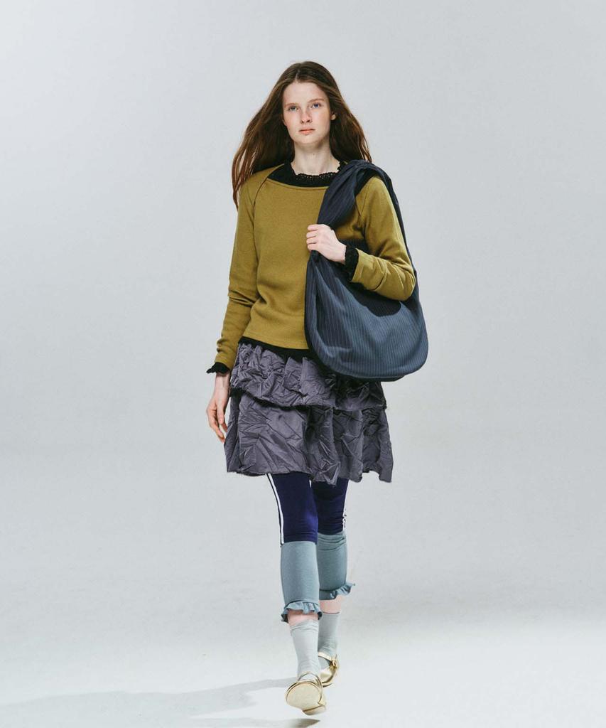 Cosmoss Stripe Shirring Shoulder Bag (Grey)