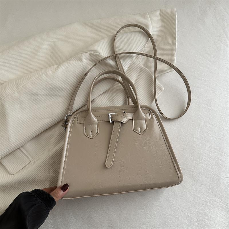 Retro Trend Small Square Bag Women's 2025 New Large-capacity Fashion Shoulder Bag Versatile Messenger Bag Shell Bag