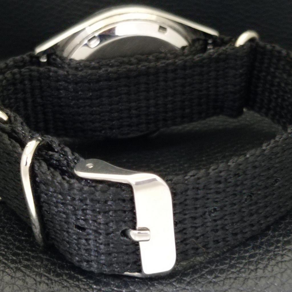 JAPAN 7005A VINTAGE SEIKO 5 AUTOMATIC MENS GOLDEN COLOR DIAL WATCH A701297-5 R206a-a701297