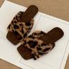 Fashion Fashion Cotton Cozy Fur Dress Women Flat Slippers 2025 Winter Casual Designer New Slippers Outside Comfortable Women's Slippers