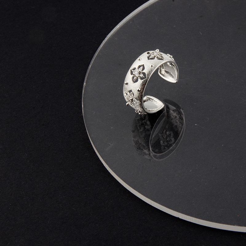 Women's Open Adjustable Lace Diamond Ring - Elegant and Luxurious Design