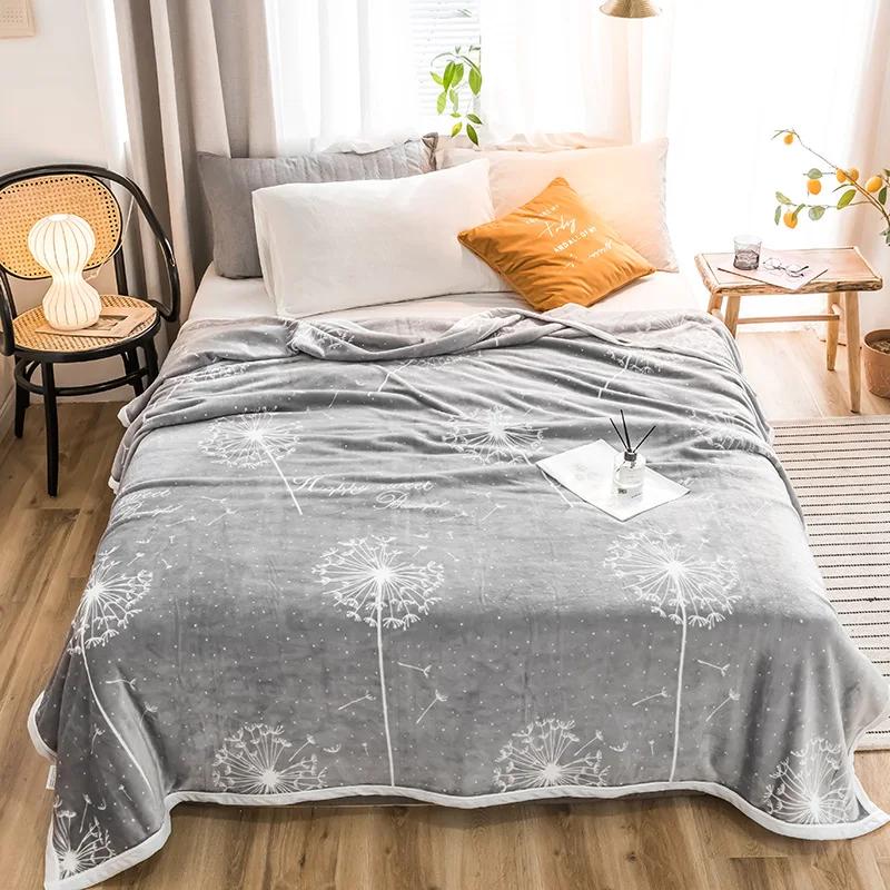 White Floral Throw Blanket Luxury Warm Fuzzy Soft Cozy Flannel Blanket for Home Sofa Couch Chair Decorative Bedroom Bed Blankets
