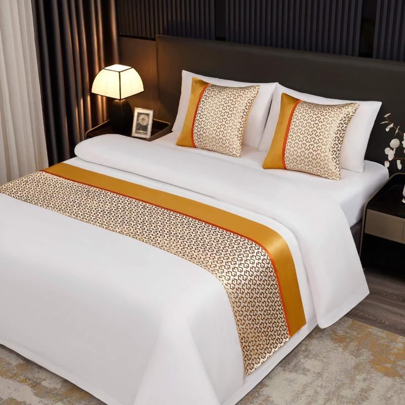 Light Luxury High-end Hotel Bed Flags Vintage Decorative Scarves Bedding Same Style Pillowcase European Style Wedding Room Home Decorat Bed Tail Towel