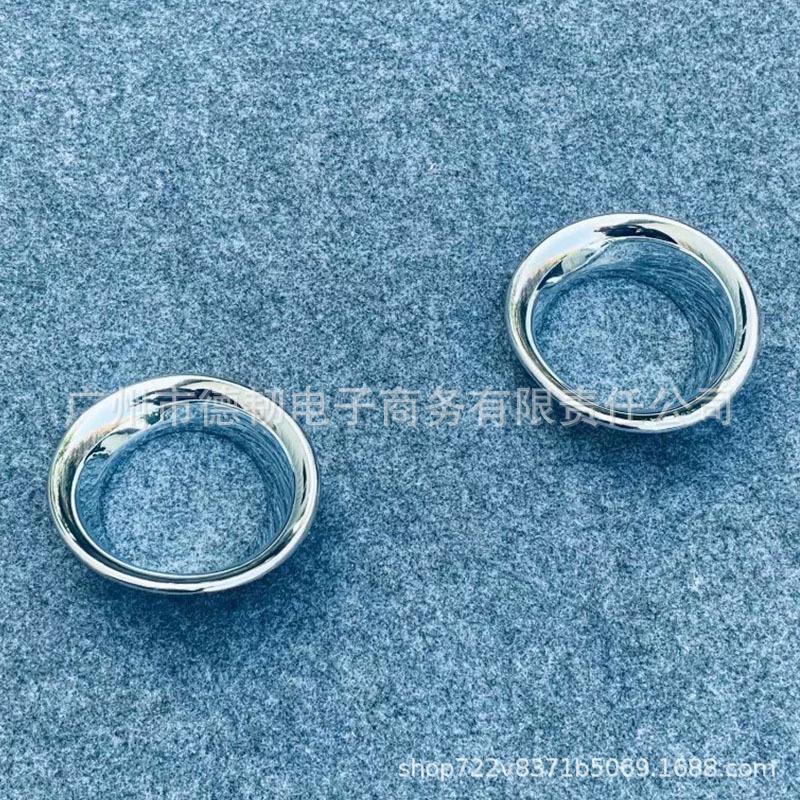 

Хромированные накладки на передние противотуманные фары для Toyota Harrier, Hylander и Venza 2020 года Yes