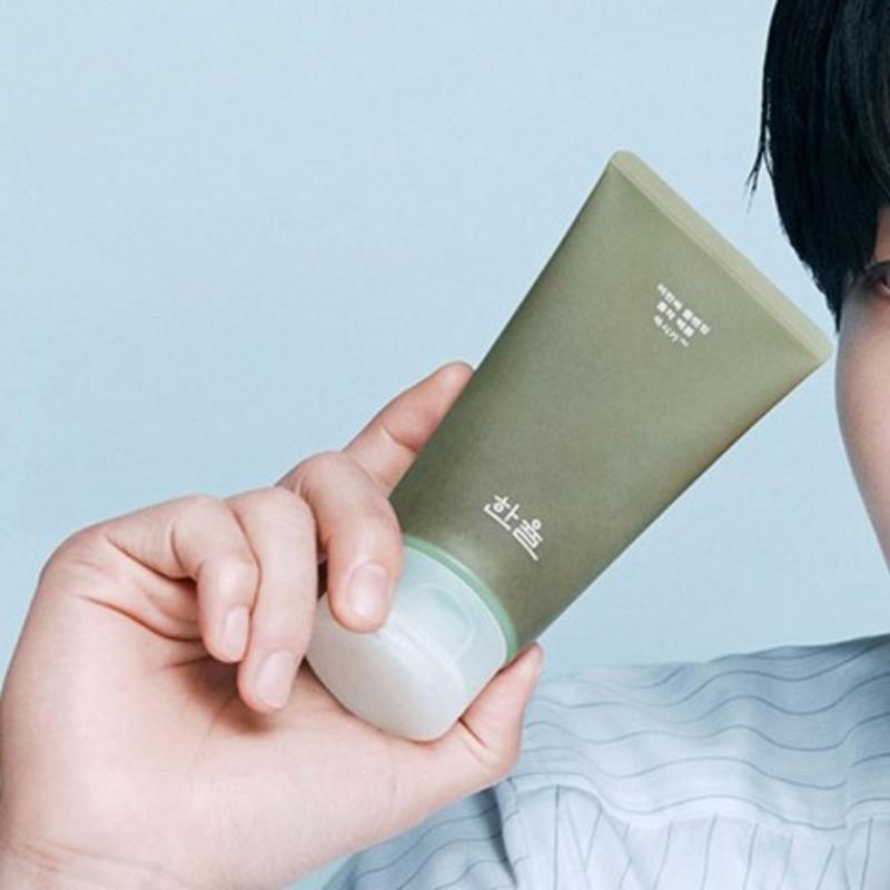 Hanyul Young Mugwort Cleansing Mugwort Rice Cake Pack Foam 120ml