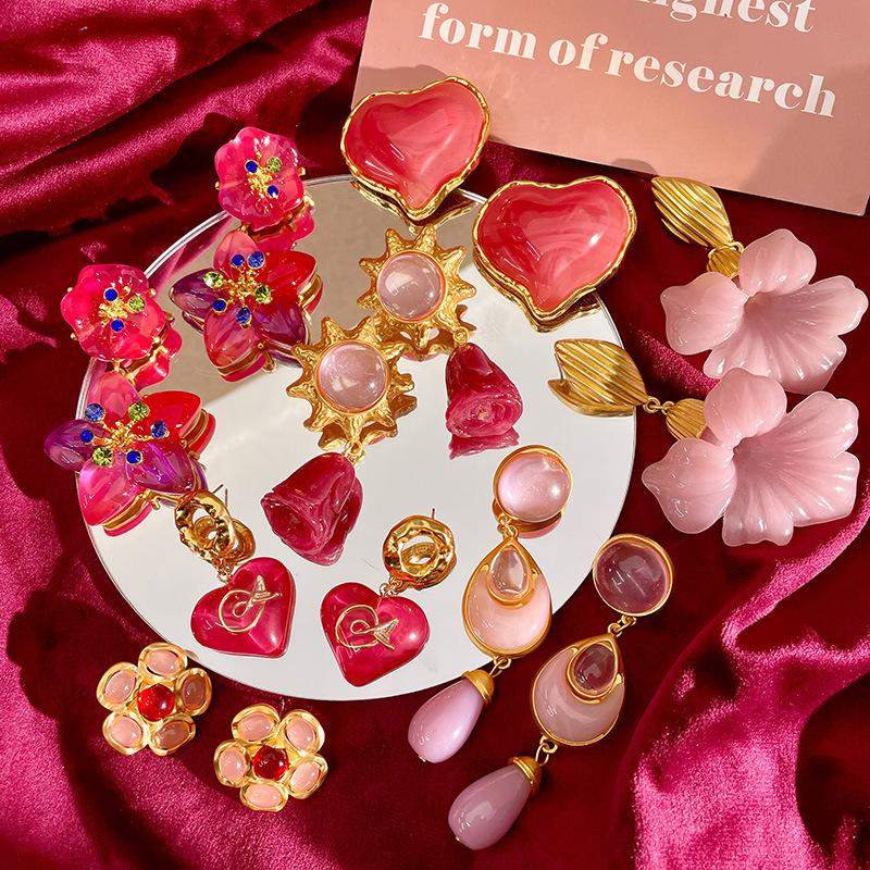 Fashion Classic Pink Color Crystal Enmale Earrings For Women Girls Exquisite Design Pendant Flower Ear Rings Jewelry Accessories