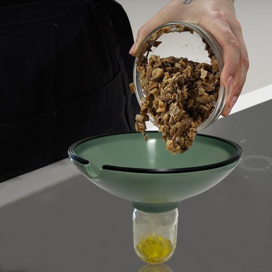 Grease Drainer High Heat Silicone Oil Separator for Pans Cans Multi-Purpose Kitchen Filter for Pasta Fruits Liquids