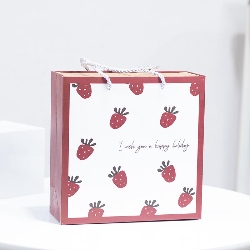 Japanese Handmade Seashell Wind Chime: 19-Line Ornament for Kids' Room, Balcony, Holiday Gifts, or Door Decor.