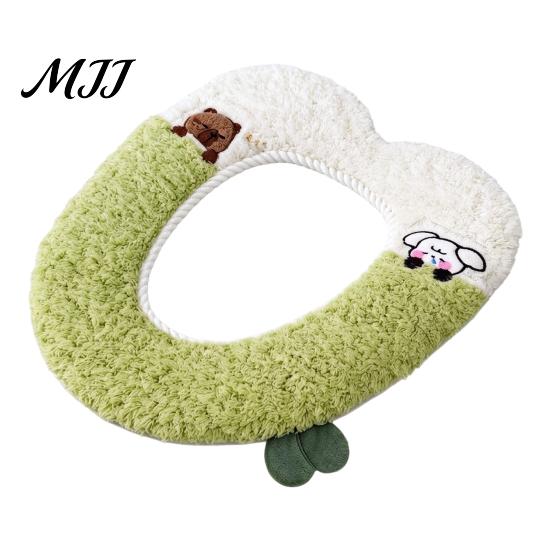 Easy Clean Commode Seat Cushion Soft Plush Toilet Cover, Cartoon Warmer Pad with Zipper Closure, Thickened Thick Fluffy Bathroom Decor for Winter,