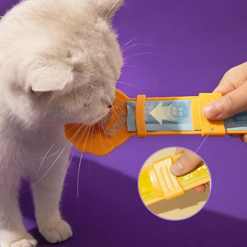 Anti-Spill Cat Treat Spoon, Food-Grade ABS, 27cm Length, Easy Squeeze Design, 2 Colors