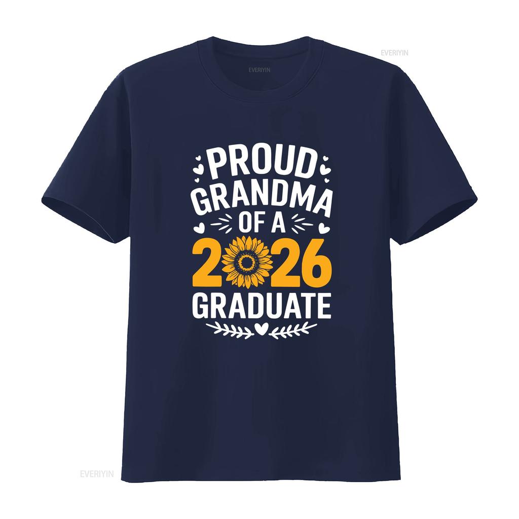 Fier Mamie d'un Diplômé 2026 T-shirt Classe Graduation Senior vintage Lavé streetwear homme Polyvalent Casual graphique