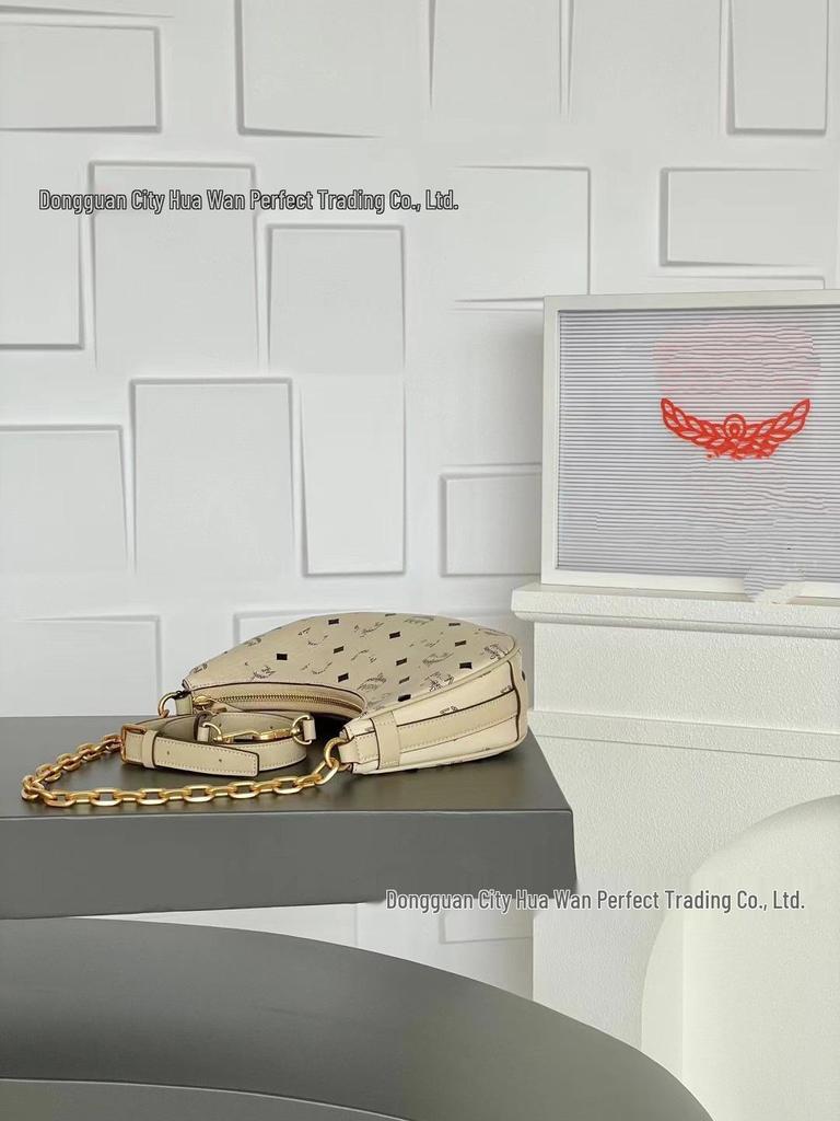 M House 2025 Women's Crescent Crossbody Bag - Versatile Half-Moon Shoulder and Underarm Chain Handbag