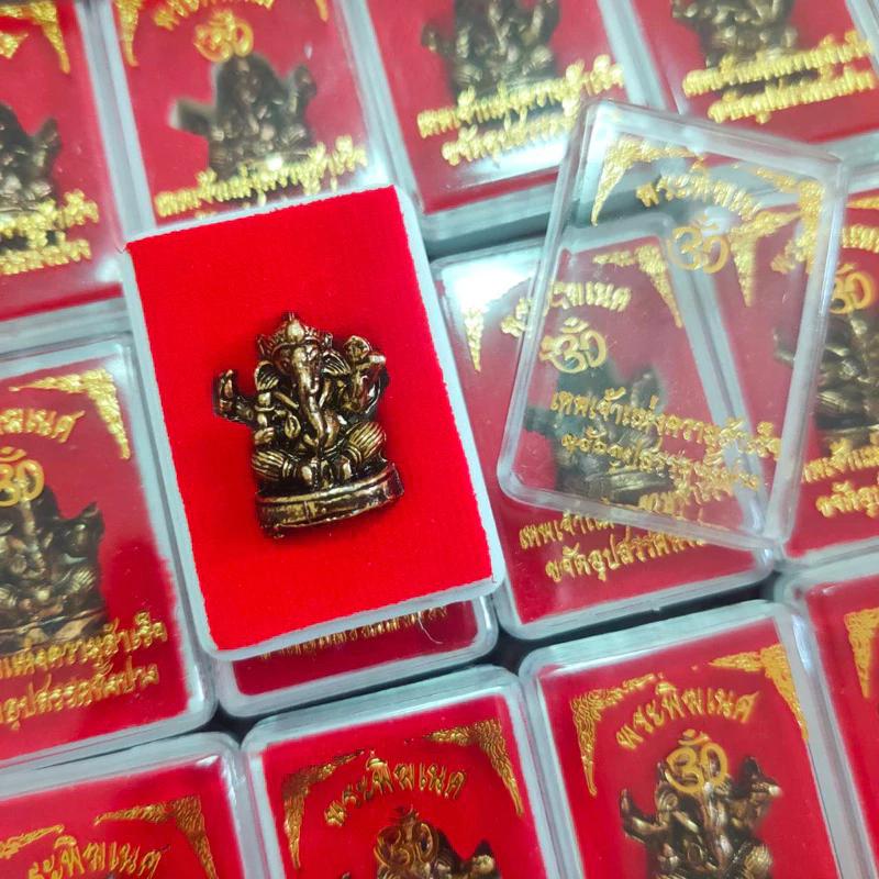 Hinduism Buddha Ganesha Elephant Head God Statue Box Powerful Success Amulet Jewelry Vintage Gifts Protect Health Lucky Rich