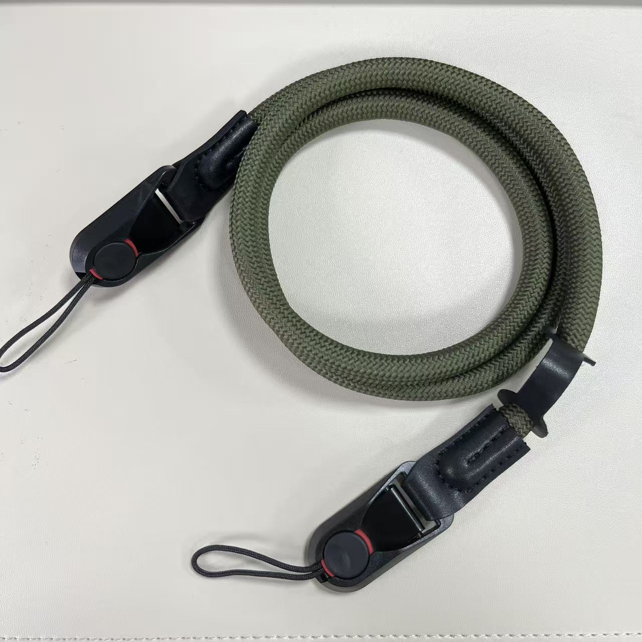 

Quick-Release Adjustable Camera Strap Durable Polyamide Climbing Rope for DSLR Mirrorless Cameras For Nikon Canon Sony Fuji армия зеленый