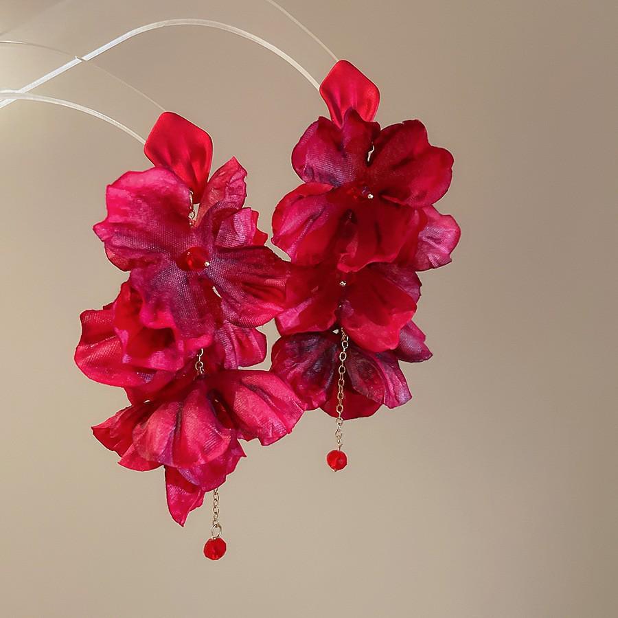 Luxuriöse Rote Blume Quastenohrringe: Stilvolle, Hochwertige Statement-Ohrstecker für Damen