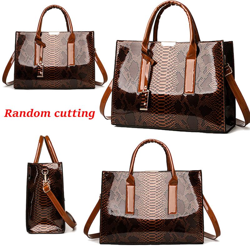 Retro Fashionable And Simple Largecapacity Trendy Crossbody Tote Bag
