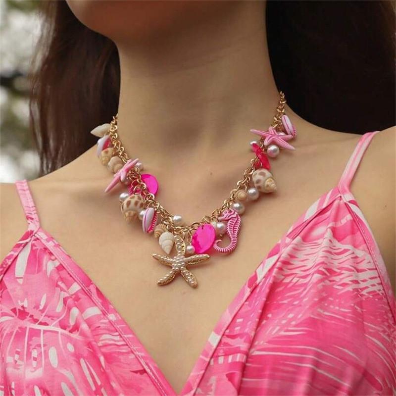 Beach Shell Necklace With Heart Shape Pendant And Zinc Alloy Chain For Women