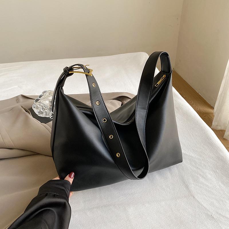 New trendy fashion soft collapse wind single shoulder large capacity high-end women's bags go out versatile class messenger bag