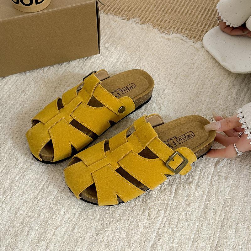 Sandali rétro letterari con fondo piatto da donna 2025 nuove scarpe estive in pelle opaca intrecciata a spina di pesce sandali romani
