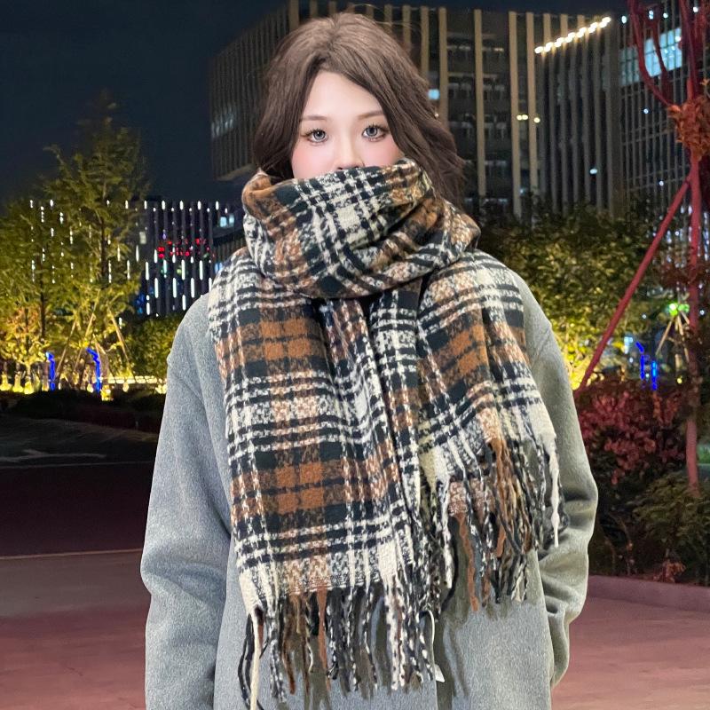 Hochwertiger Schal im koreanischen Stil mit Karomuster: Warmer, verdickter Kaschmir-ähnlicher Schal für Studenten und Paare
