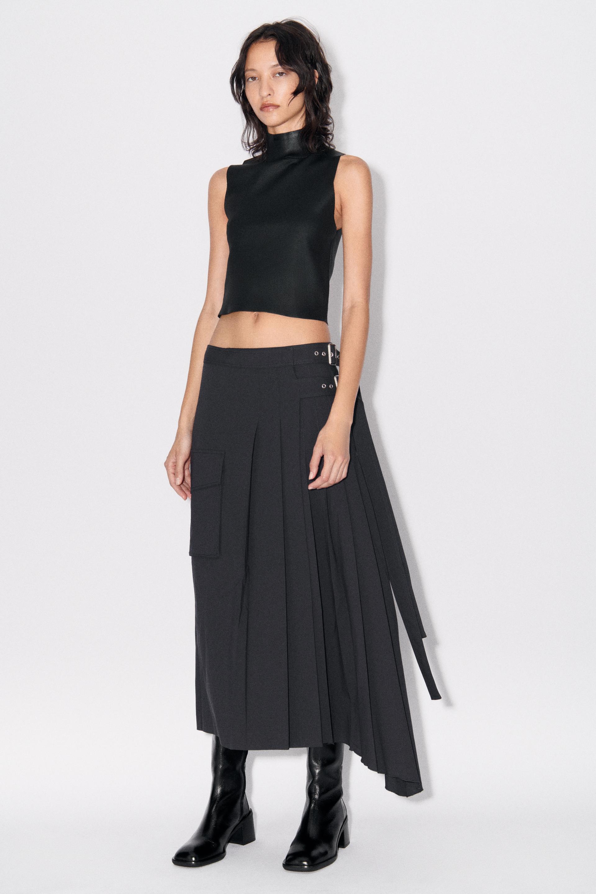 

ТРИКОТАЖНЫЙ ТОП из ФОЛЬГИ