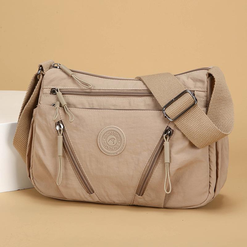 Casual and Lightweight Single-shoulder Crossbody Bag, Fashionable Commuting Mom Bag
