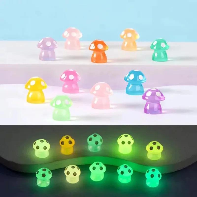 Mini Fluorescent Animals Resin Transparent Garden Balcony Sculpture Decoration Potted Miniature Landscape Christmas Decorations