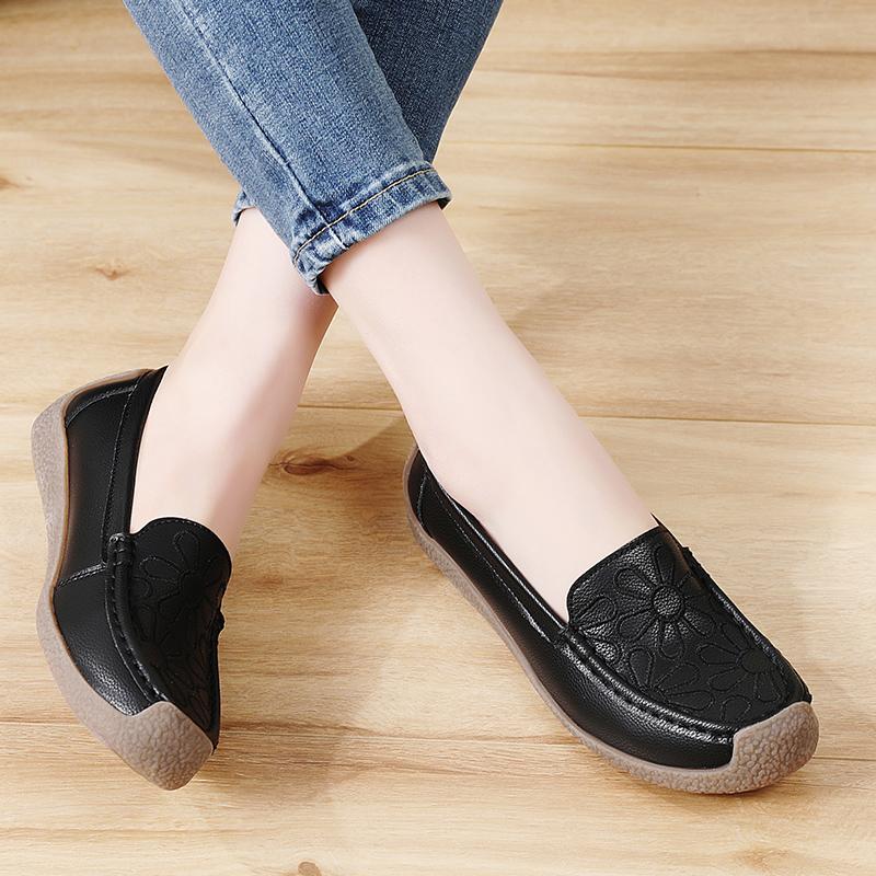 Women Black Moccasins Driving Shoes Flats Casual Nurse Shoes Loafers Maternity Flower Embroidery Office Shoes Large Size