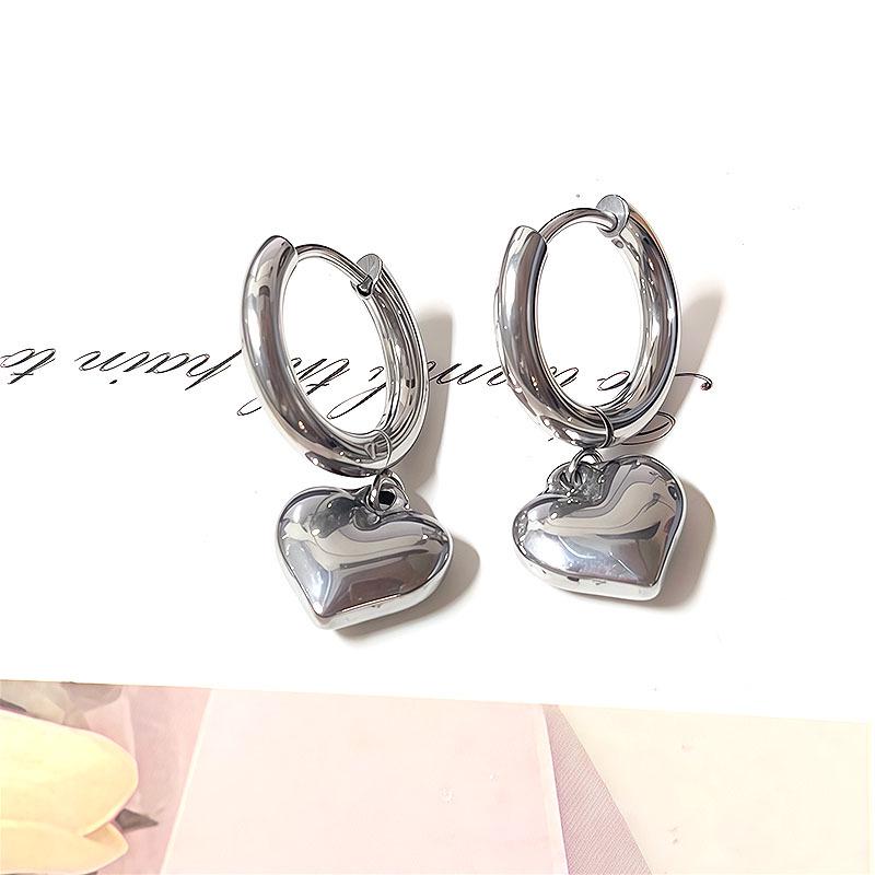 18K Gold Plated French Retro Heart Pendant Ear Cuffs Earrings