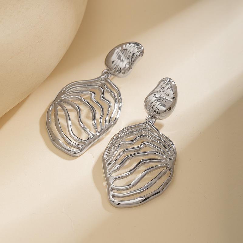 

INS style латунные модные темпераментные женские универсальные серьги-гвоздики 18-каратное золото преувеличенная индивидуальность длинные серьги-листья серебряный