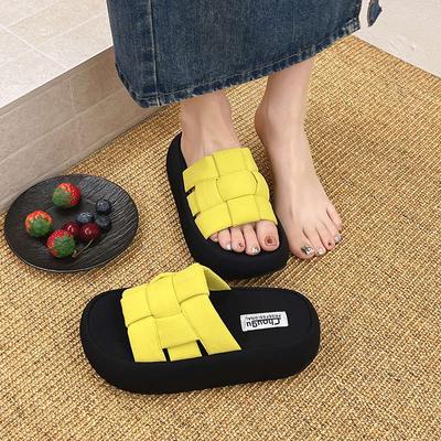 2025 neue Plattform Ein-Wort-Slipper Damen Sommerbekleidung Canvas-Sandalen Mode mit Röcken Strandsandalen Damenschuhe