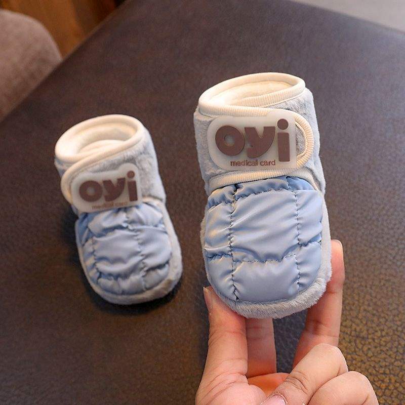 Winterverdickte Neugeborenen-Babyschuhe Babyweiche Gummisohle Kleinkindschuhe warm halten für 3-6-12 Monate, um gestapelte Baumwollschuhe zu verhindern