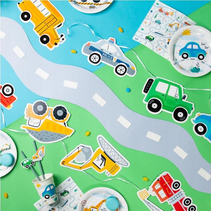 Set of plates, cups, napkins, cars